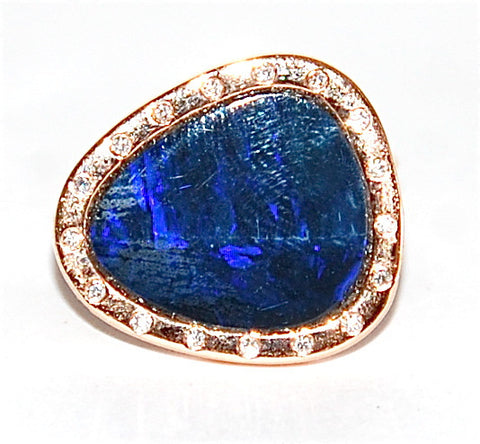 18kt Gold opal with flush diamond ring