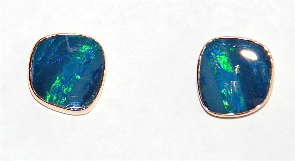 Petite opal earring