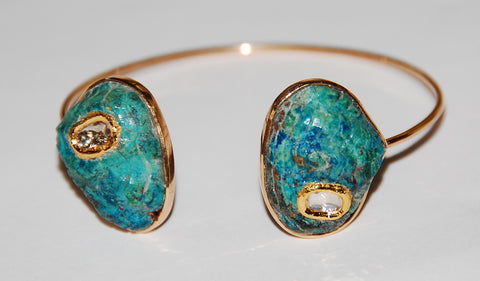 Turquoise oyster shell with grand polki diamond cuff
