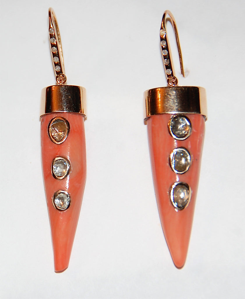 Coral earring with diamonds